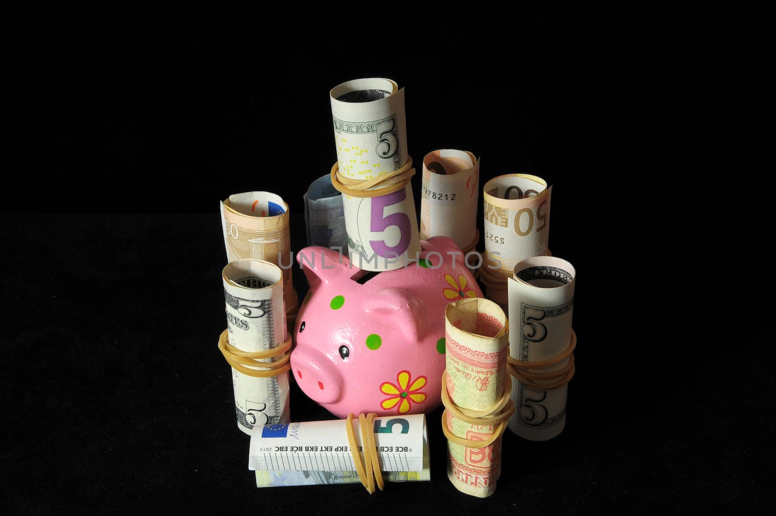 Pink Pig Piggy Bank by underworld