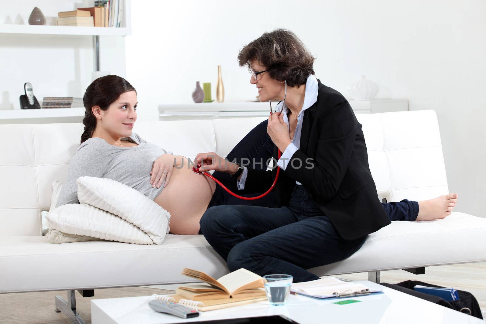 Doctor with a pregnant woman