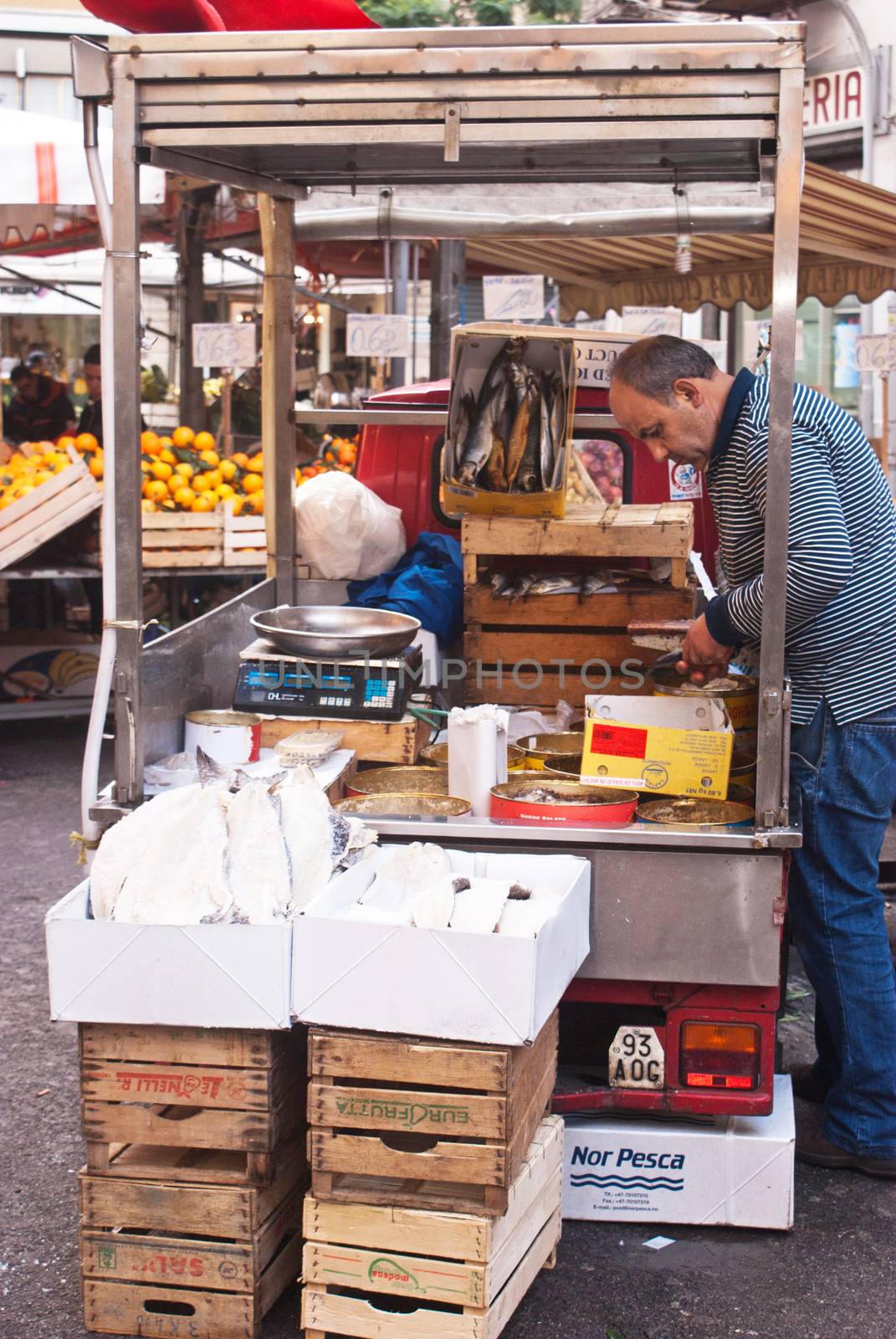 ballaro market in palermo by gandolfocannatella