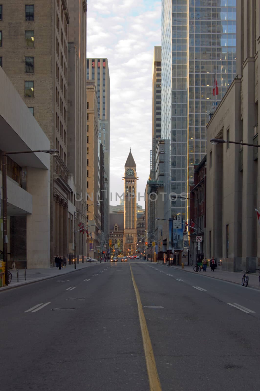 Nerrow strit in Toronto downtown