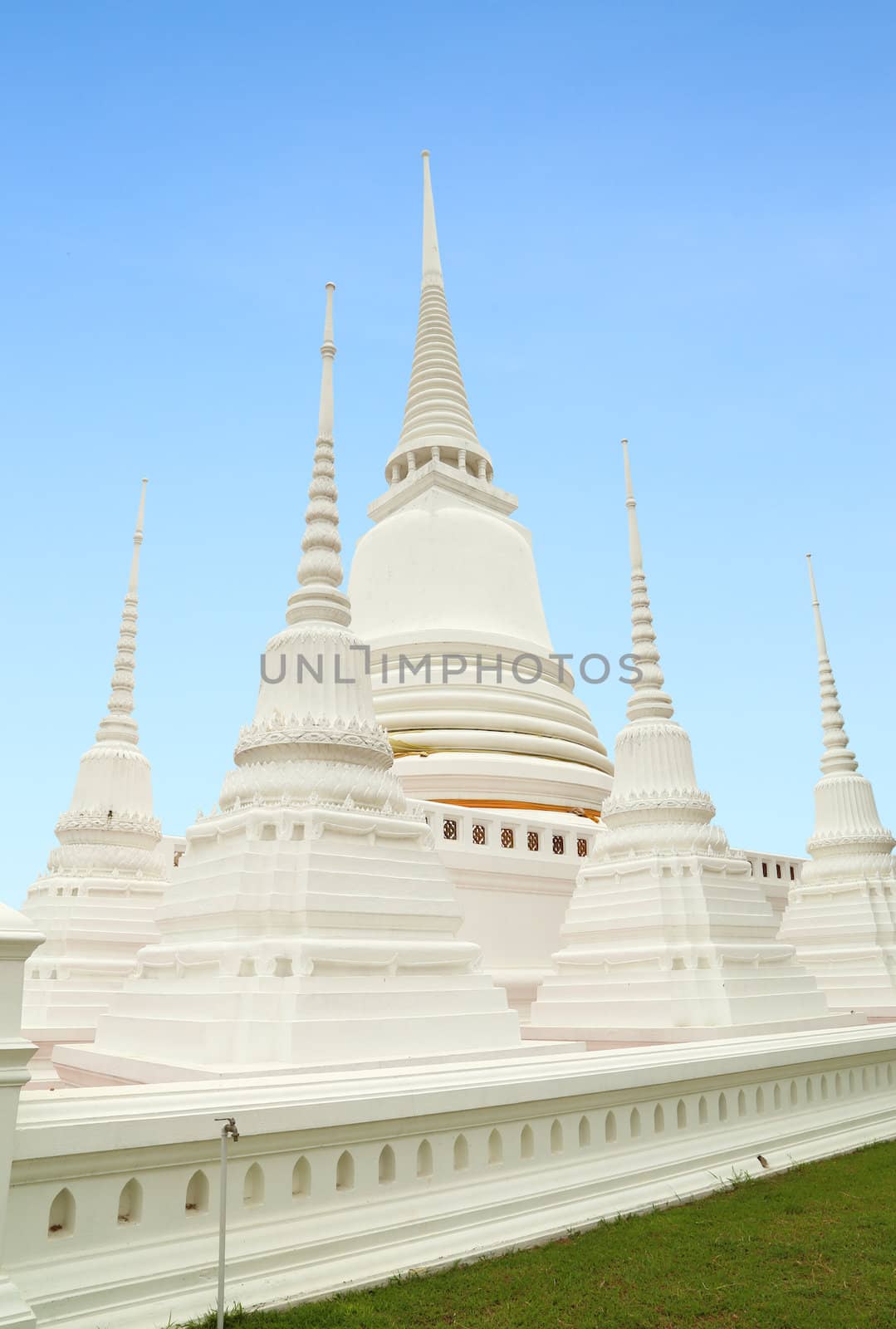 White Pagoda by geargodz