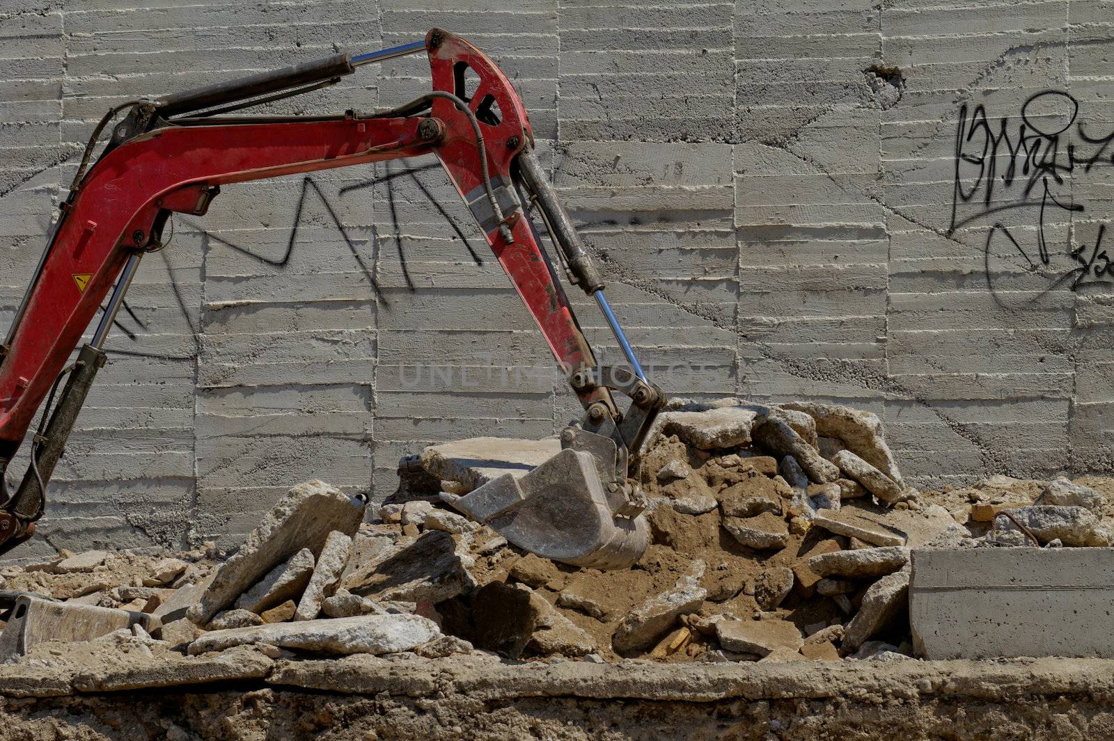 the excavator working on a construction site