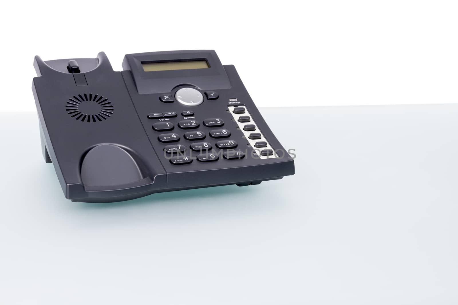 voip phone on glass desk by gewoldi
