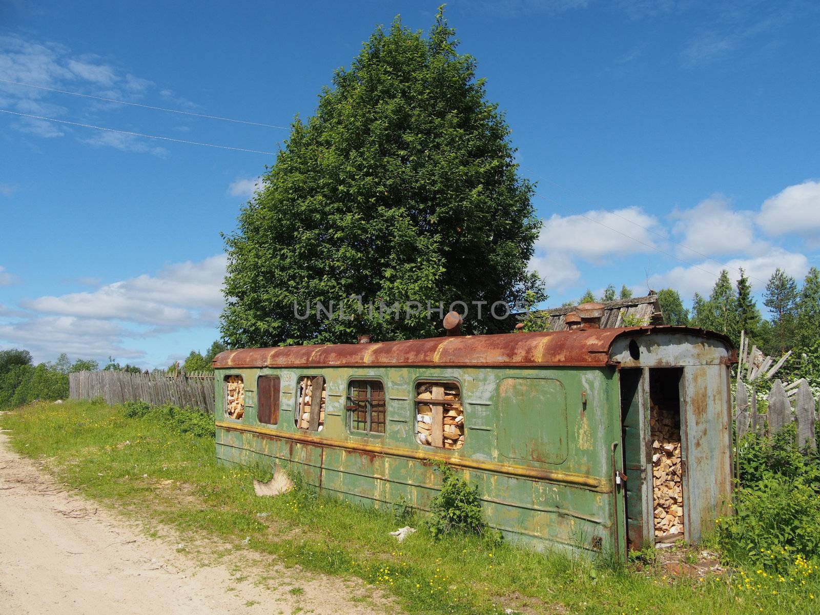 railway wagon with wood