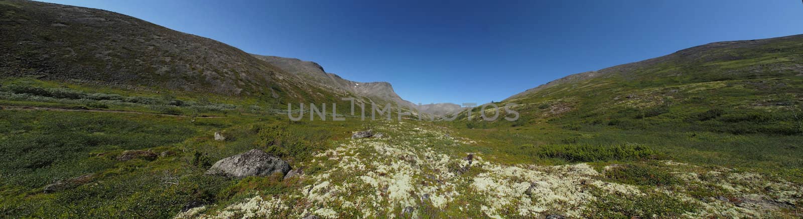 Khibiny mountains by Enskanto