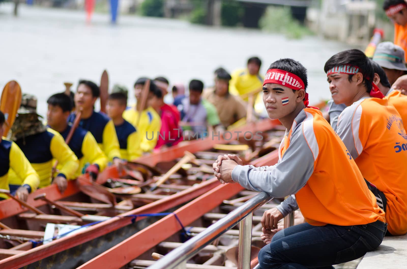 Petchaburi, THAILAND - October 7 : Participants in the Petchaburi Long Boat Competition 2012 on October 7, 2012 in The Petchaburi river ,Petchaburi Province, Thailand. 