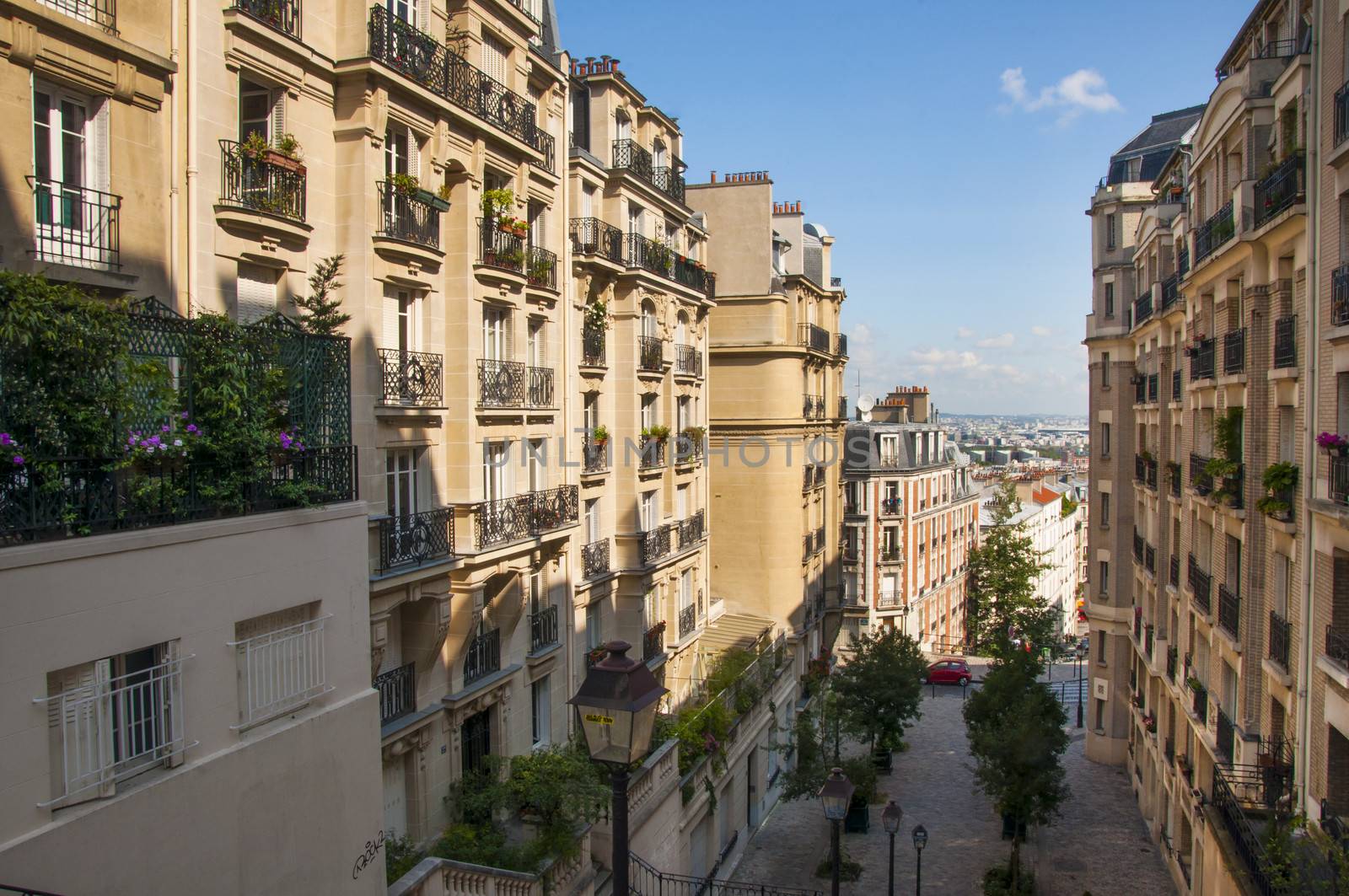 Montmartre in Paris city by sognolucido