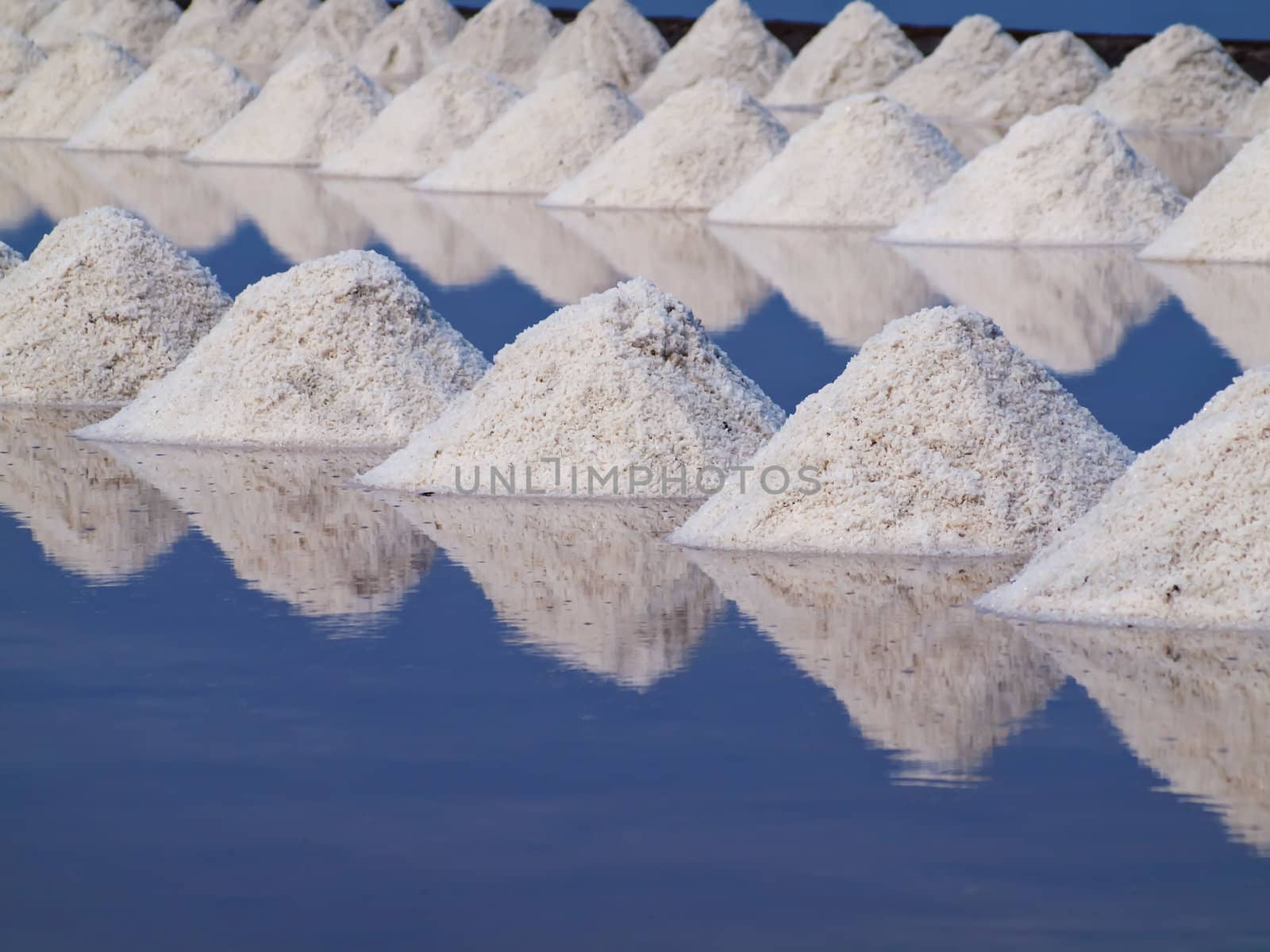 Heap of sea salt by Exsodus