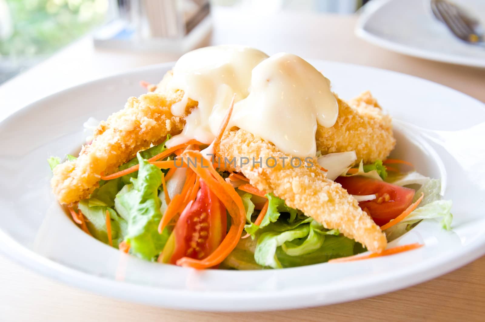 fried fish salad for healthy food