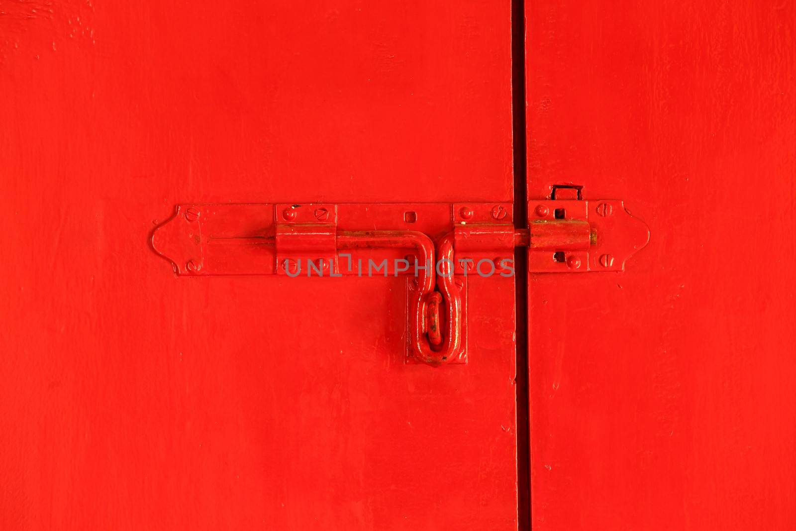Red door with bolt by smuay