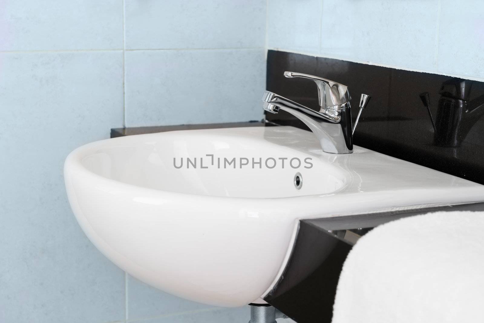Modern ceramic hand wash basin by iryna_rasko