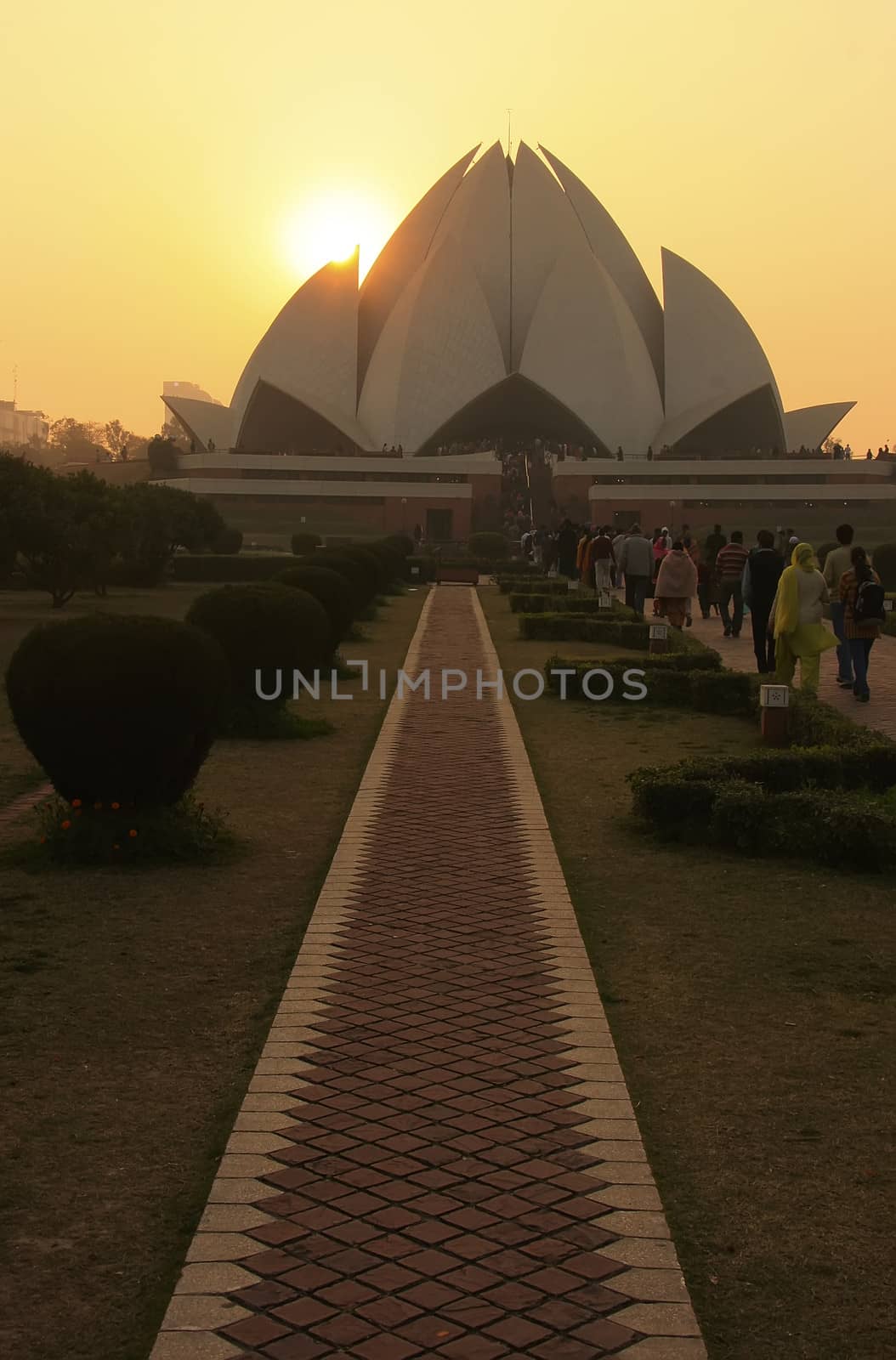 Lotus Temple at sunset, New Delhi by donya_nedomam