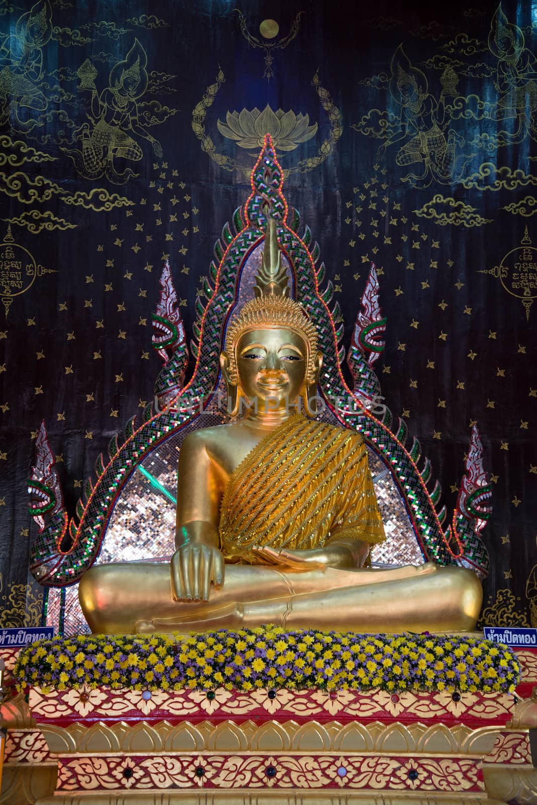 Buddha statue