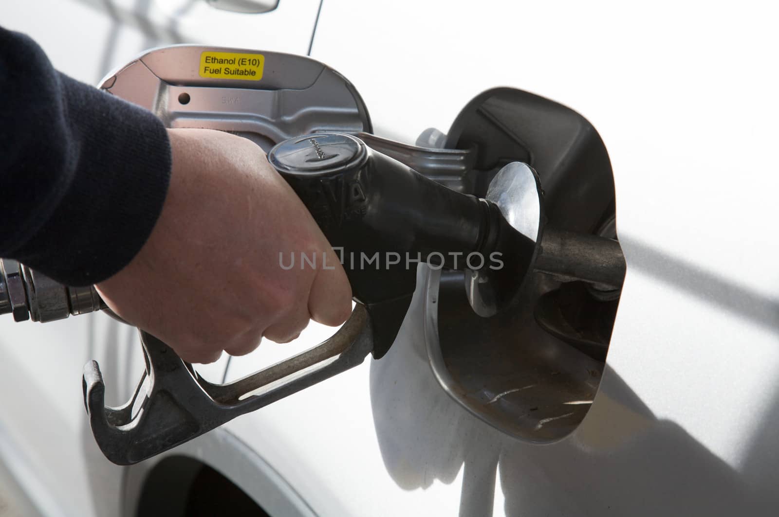 Filling Gas by instinia