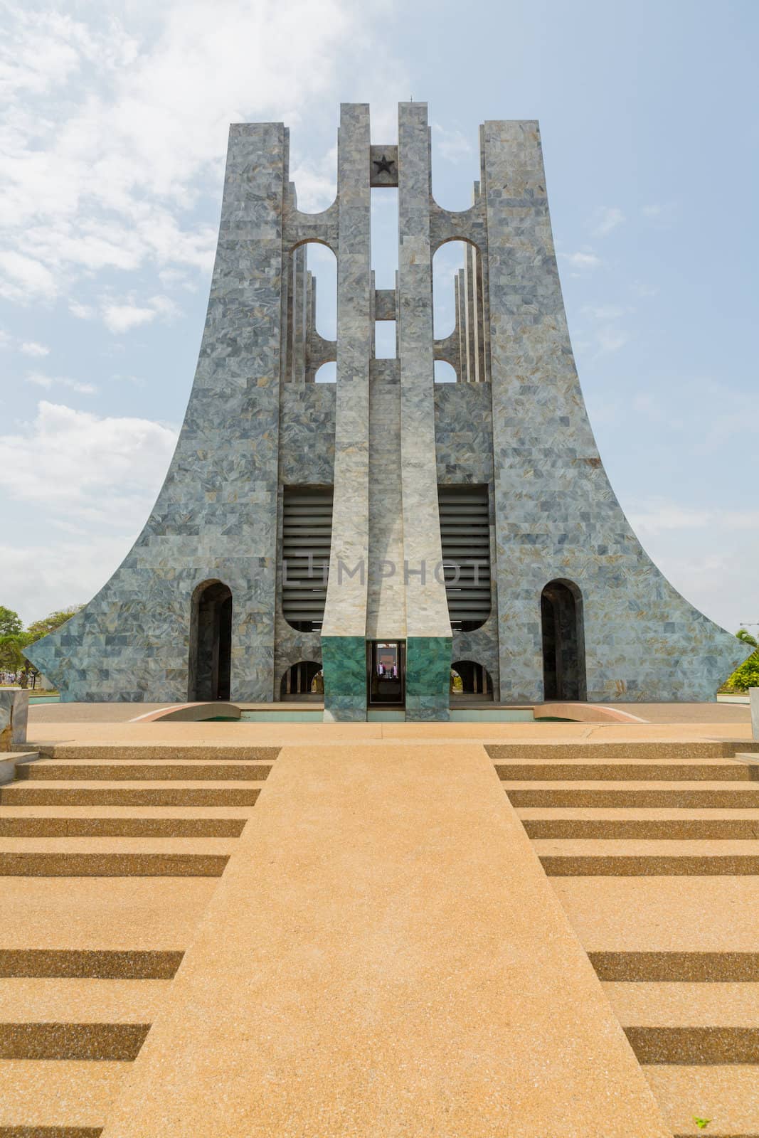 Kwame Nkrumah Burial Place by derejeb