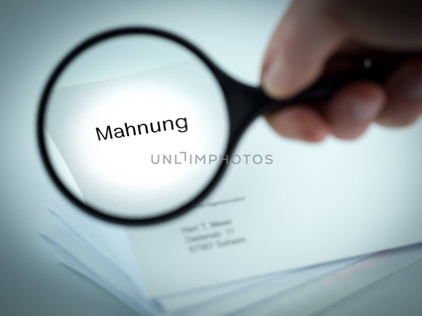 Cover letter with the word Mahnung in the letterhead