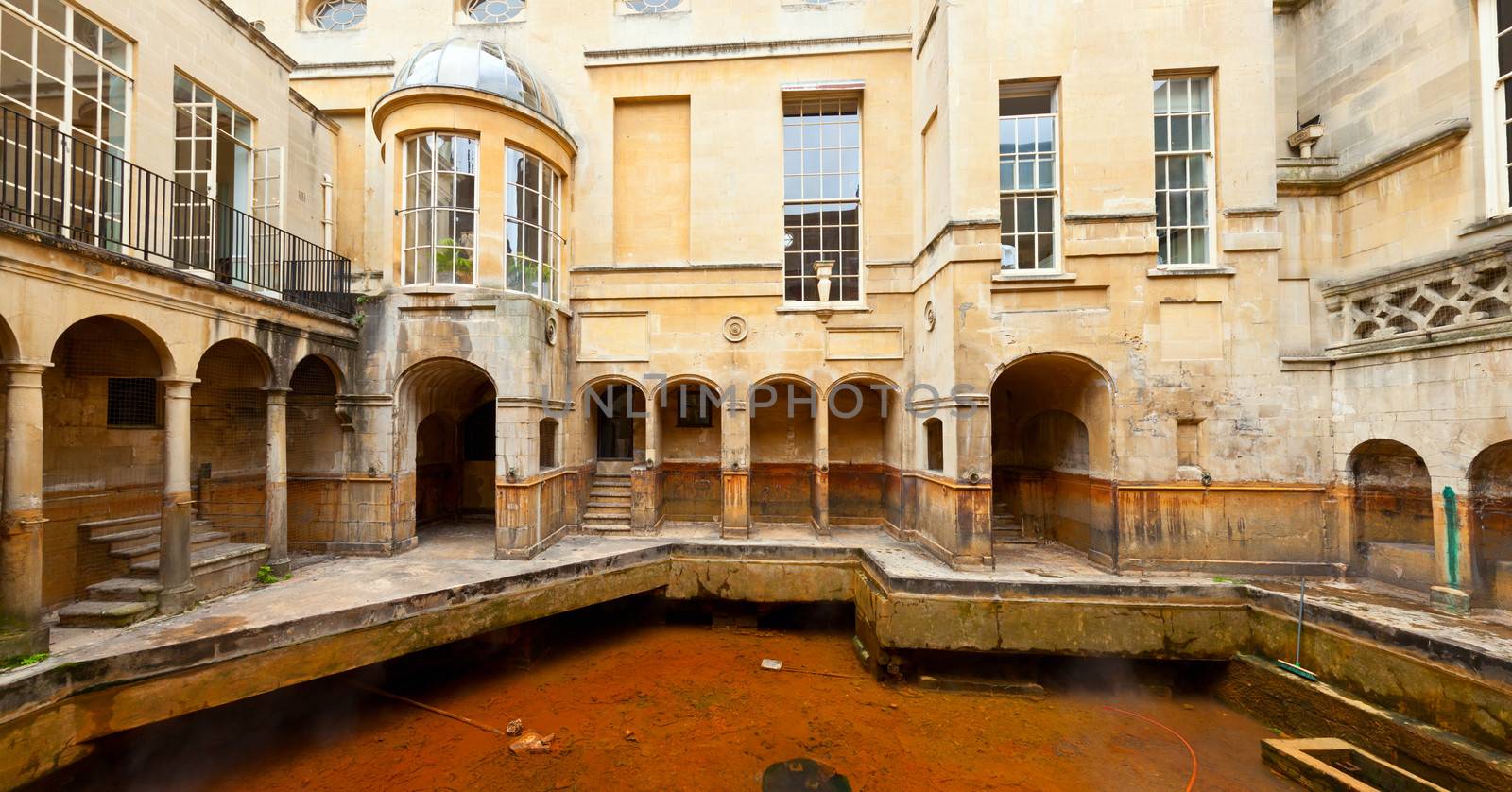 Roman Baths in Bath by naumoid