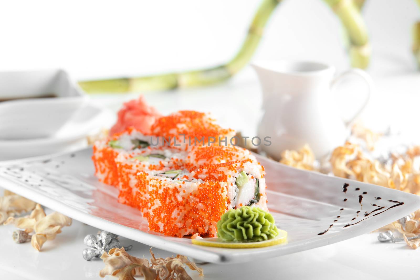 frest and tasty sushi by fiphoto