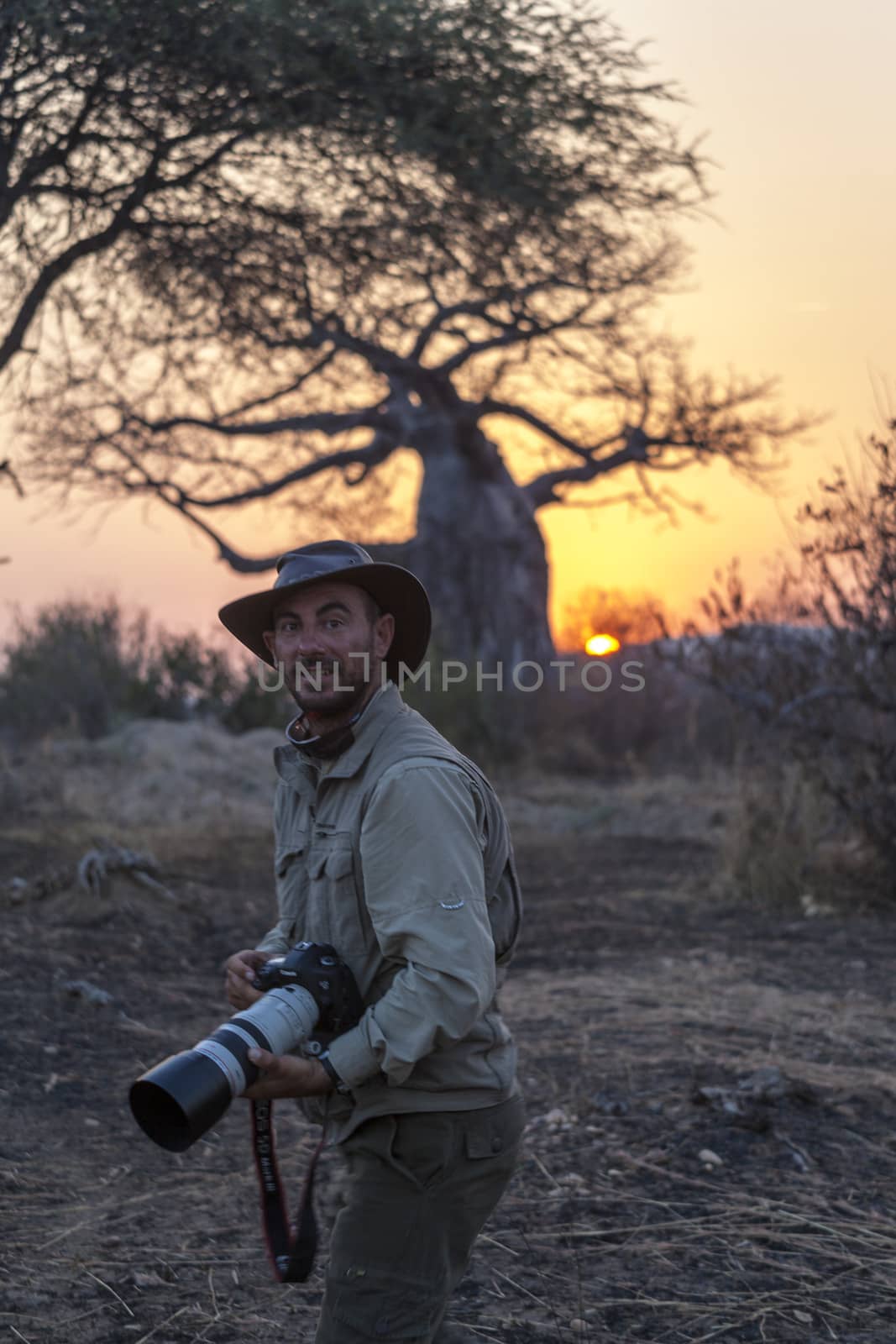 Mr. Trevor Meier in action.   Mr. Meier is a Australian famous wild life photographer specialized for African wildlife.
