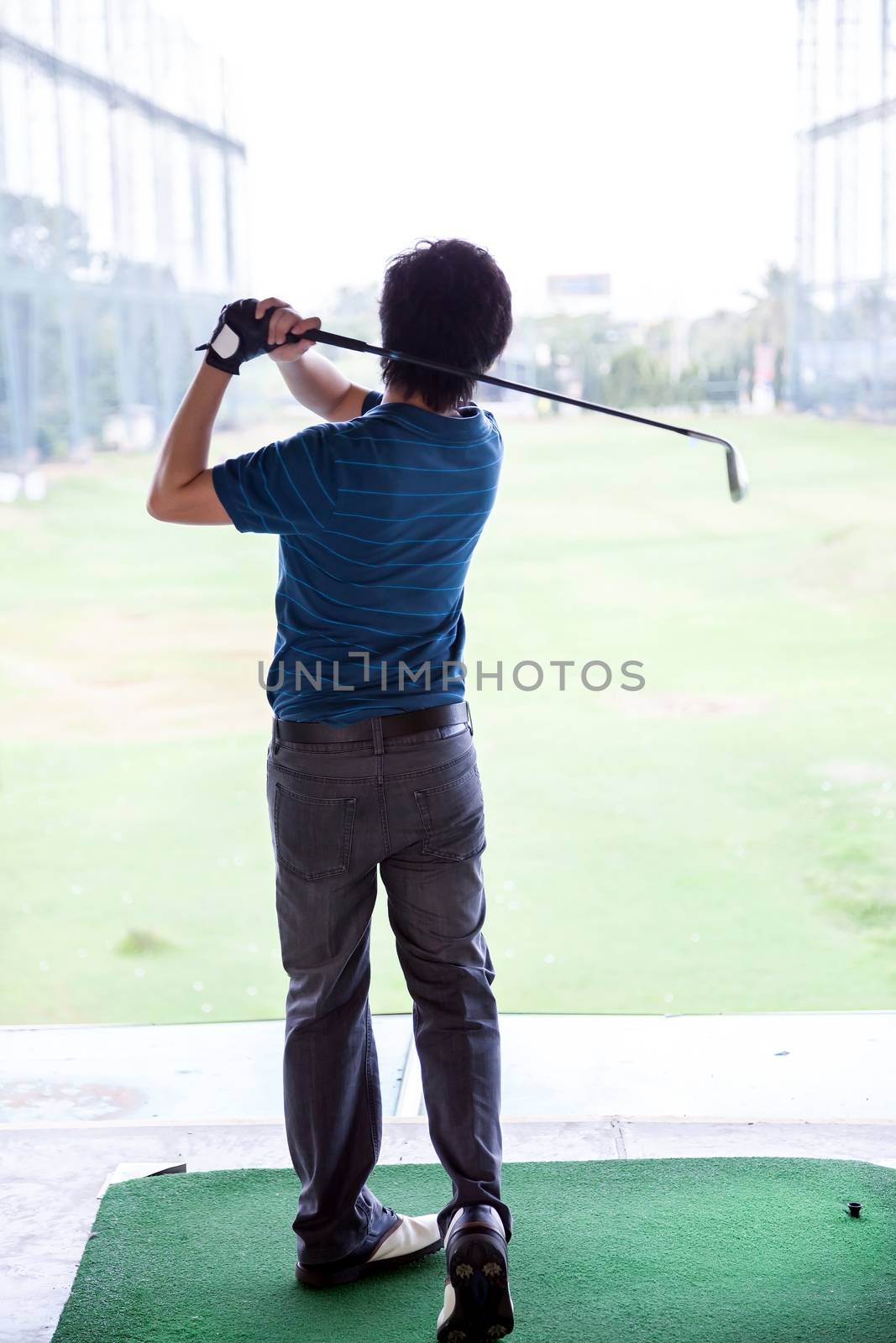 golfer practicing by vichie81