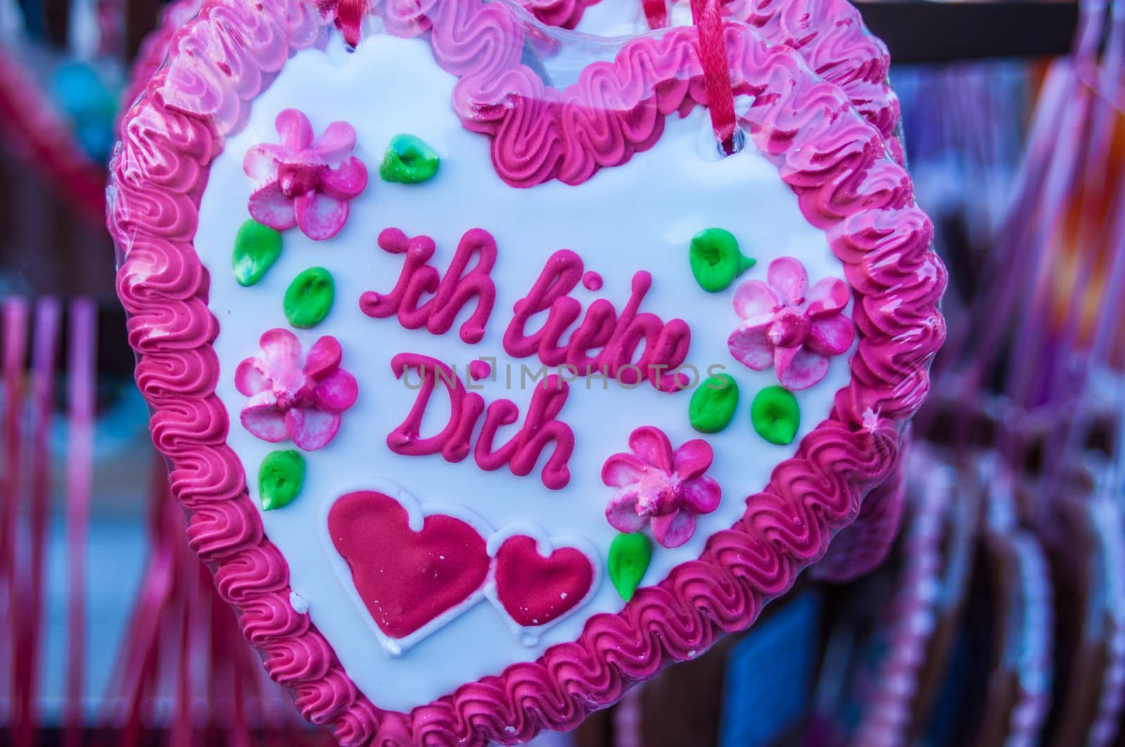 heartshaped gingerbread sold on the Oktoberfest in Munich