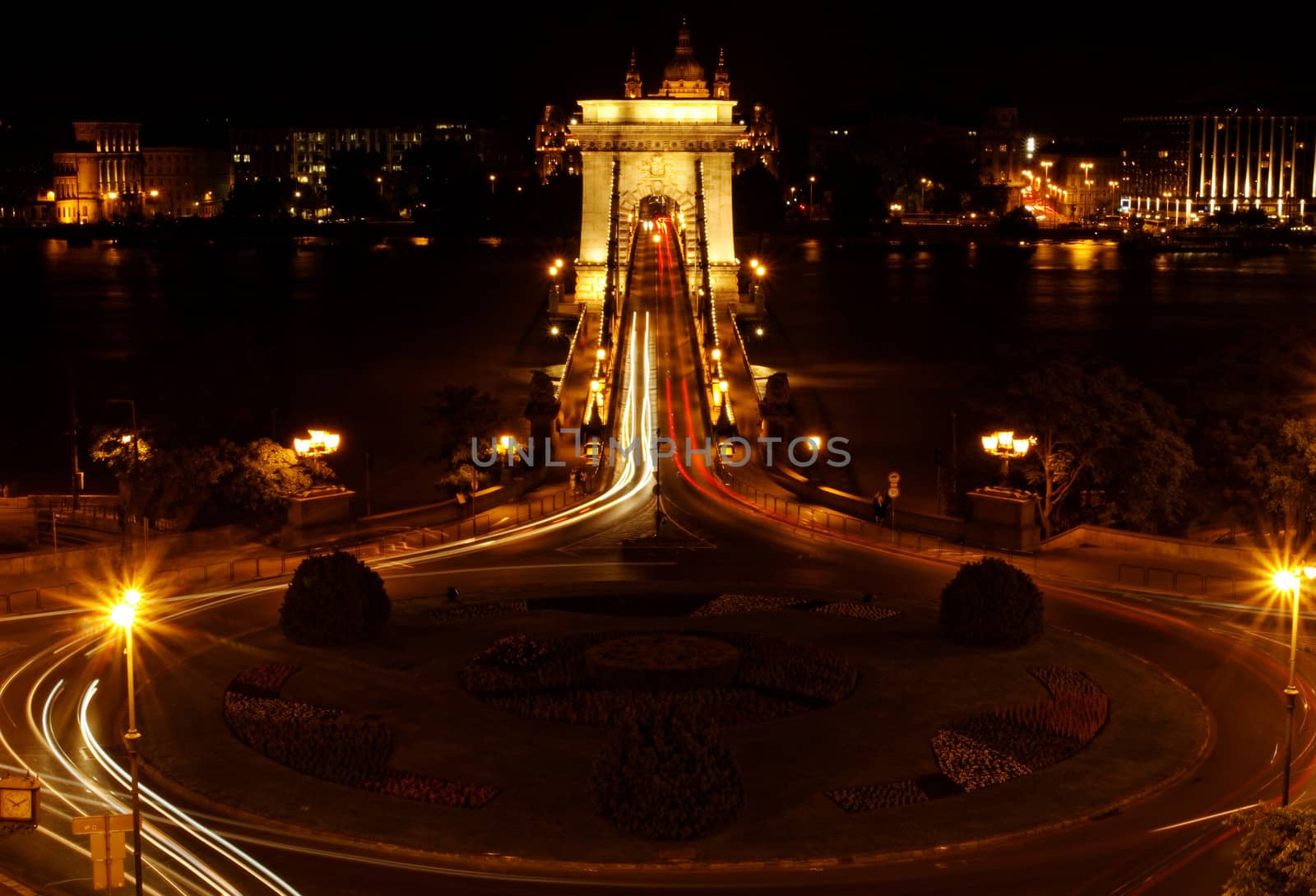 Night image with traffic of the hungarian chain Bridge extremly high donau