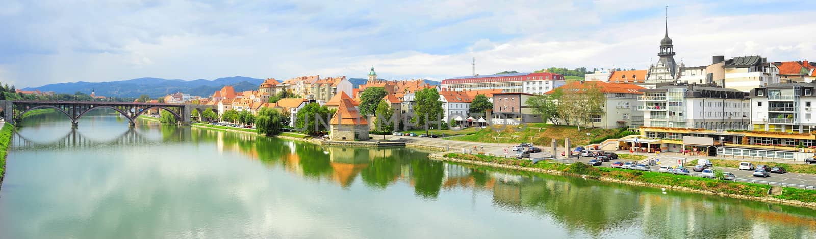 Maribor skyline by joyfull