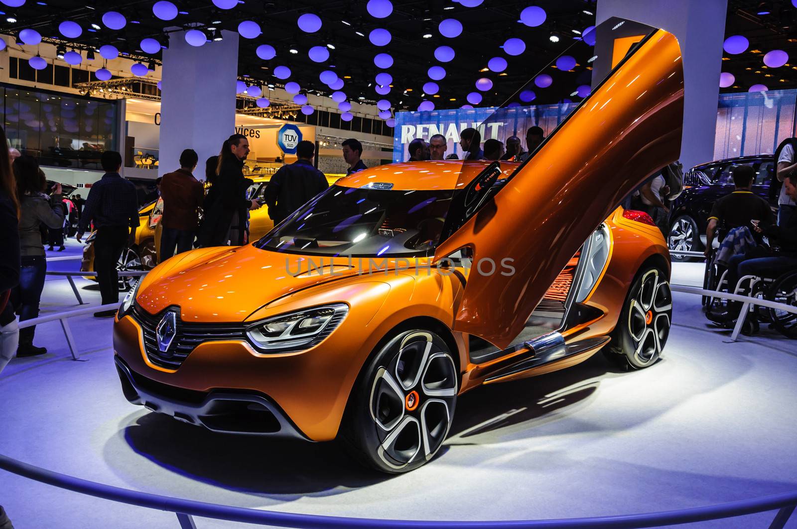 FRANKFURT - SEPT 21: RENAULT CAPTUR CONCEPT CAR presented as world premiere at the 65th IAA (Internationale Automobil Ausstellung) on September 21, 2013 in Frankfurt, Germany