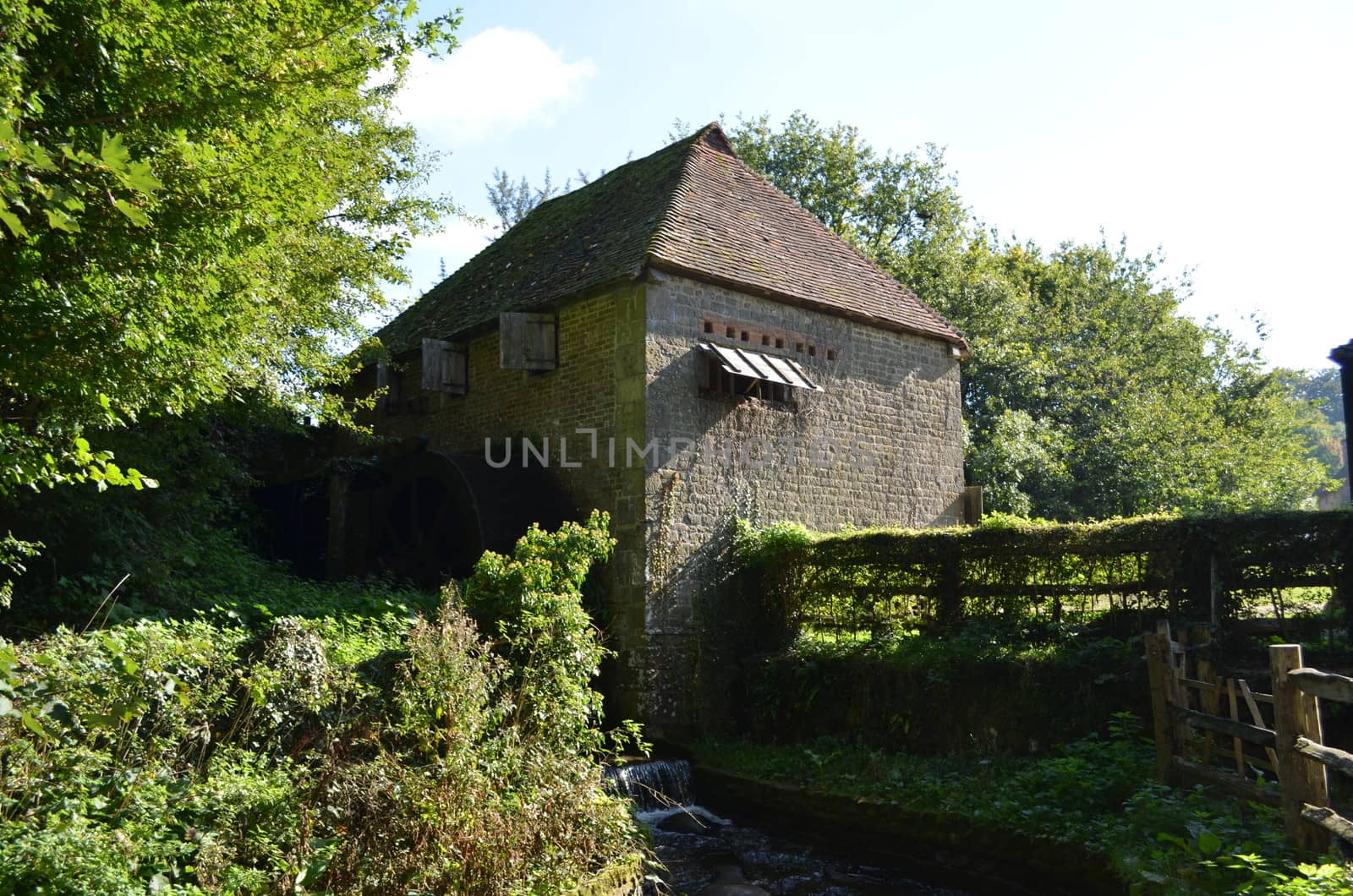 Sussex watermill. by bunsview