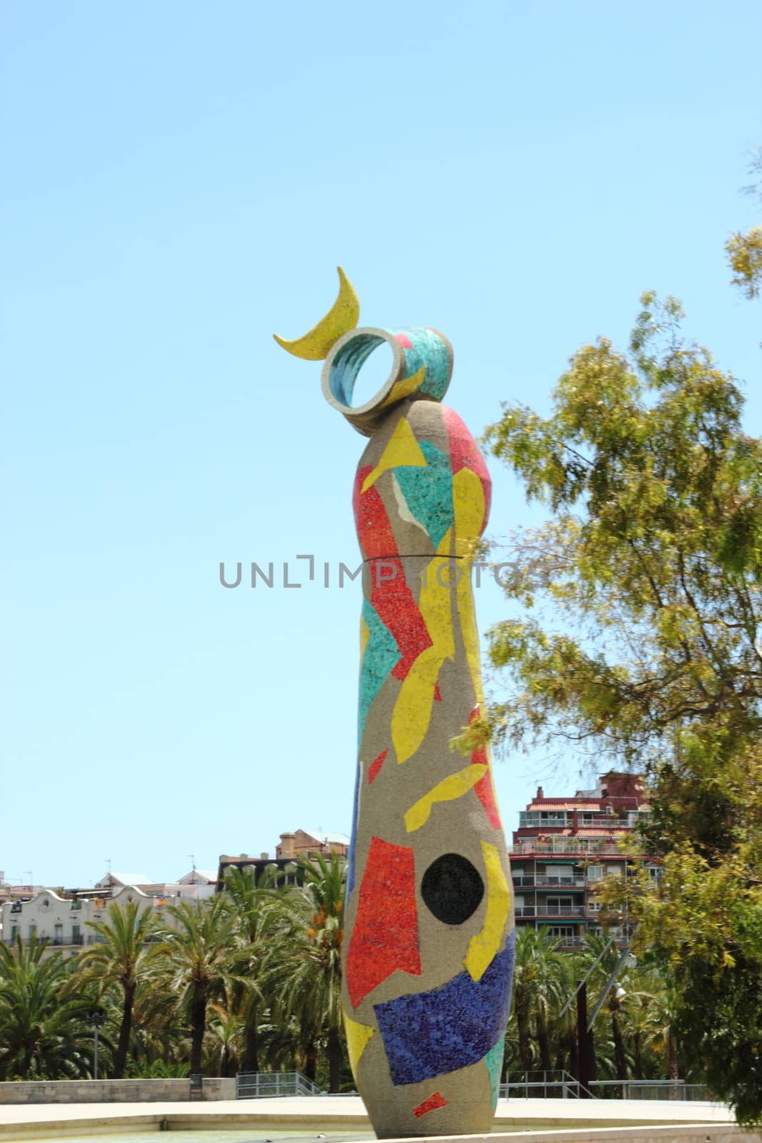 Sculpture Dona i Ocell in Barcelona Spain