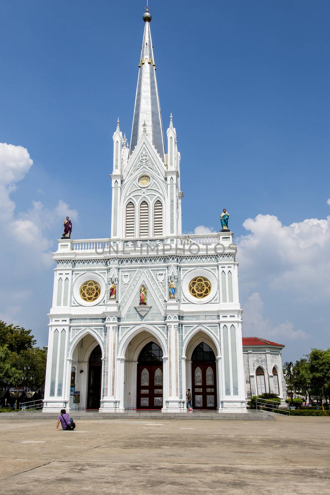 White catholic church in Samutsongkram Thailand1 by gjeerawut