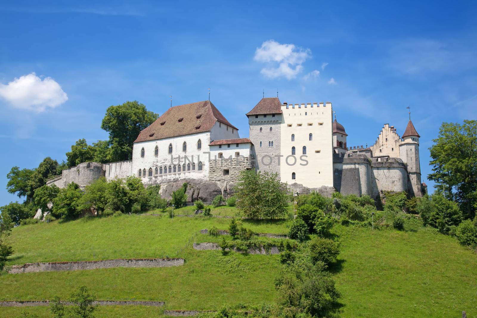 Lenzburg castle by swisshippo