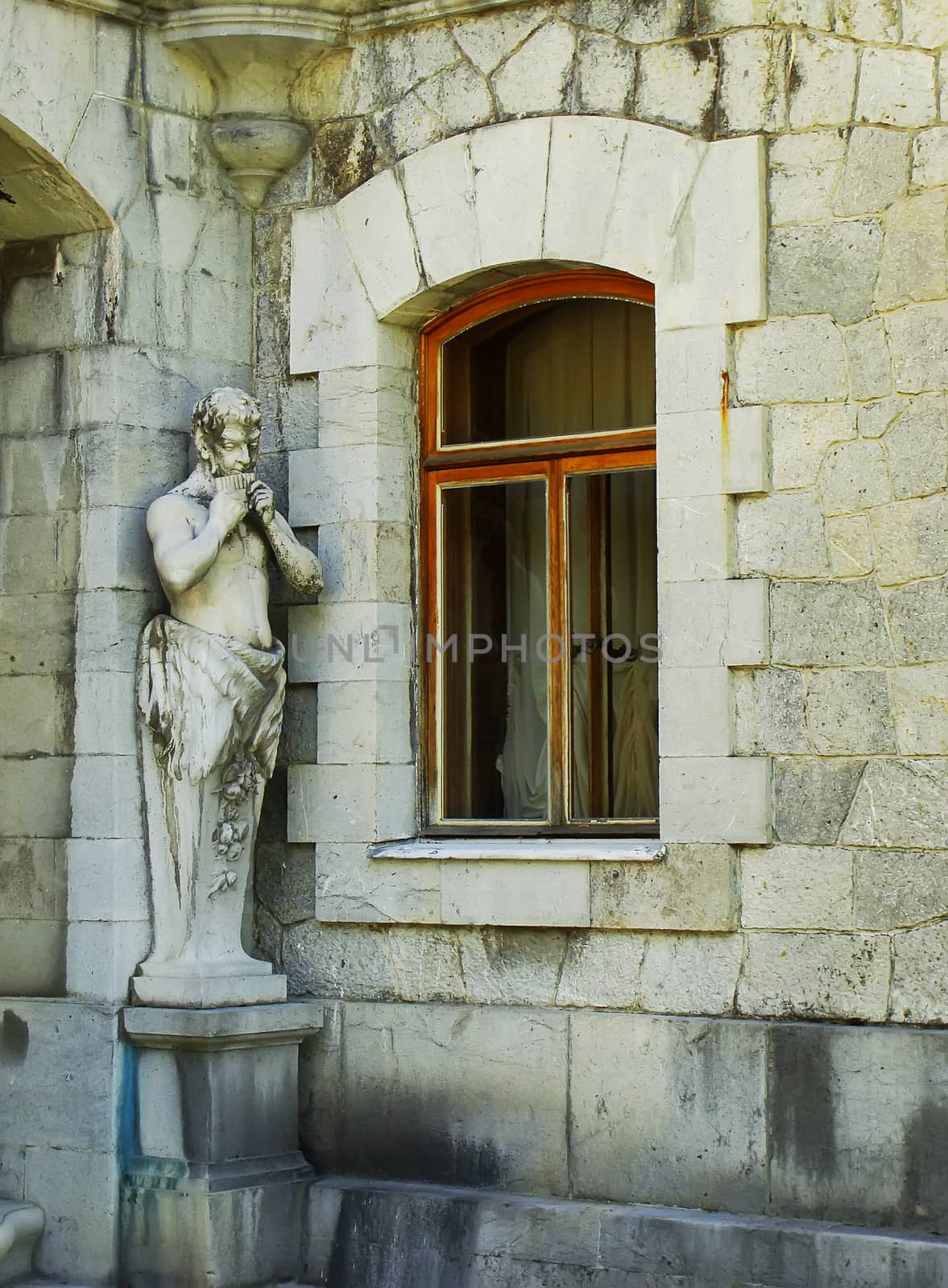 Statues of Satyr, Masandra Palace, Crimea peninsula by donya_nedomam