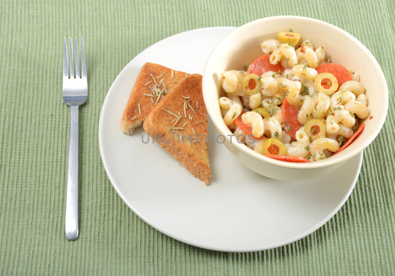 pasta salad and bread