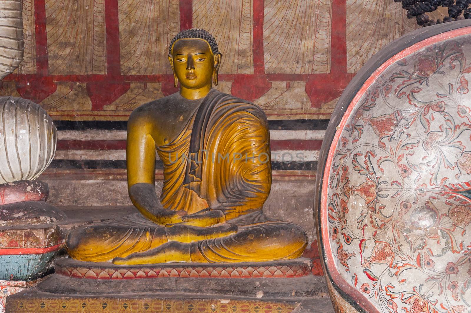Buddha statue in Dambulla Golden Temple, Sri Lanka
