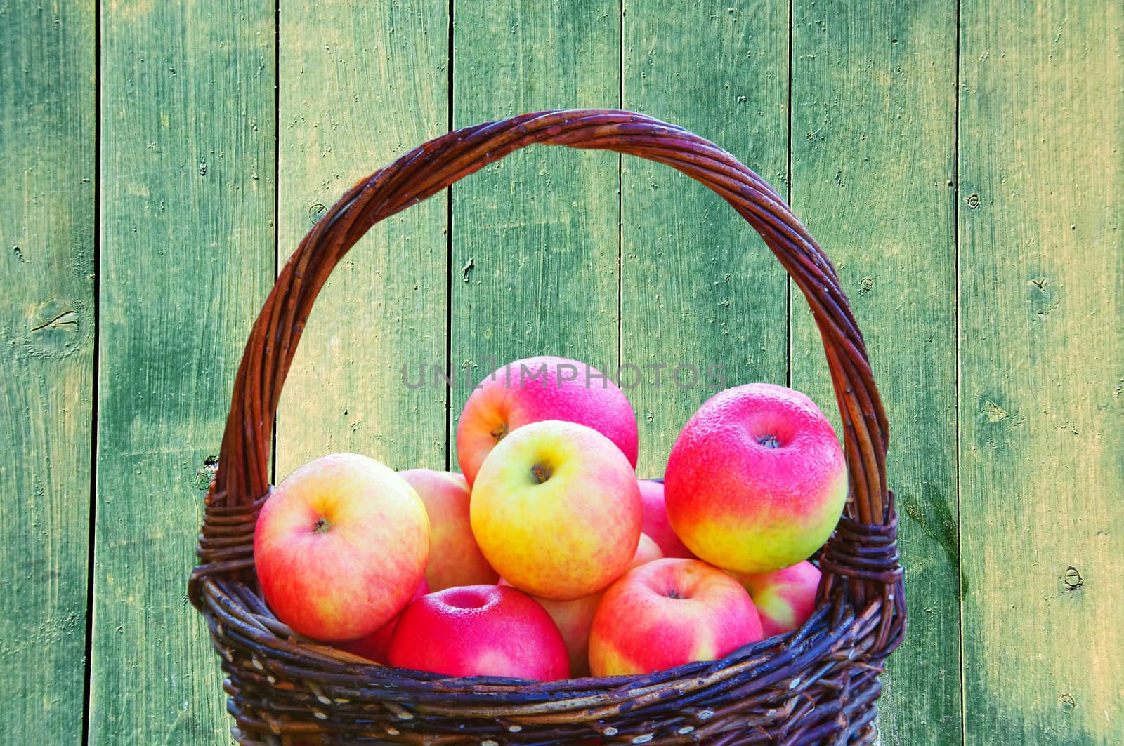 Apples in a basket by GryT