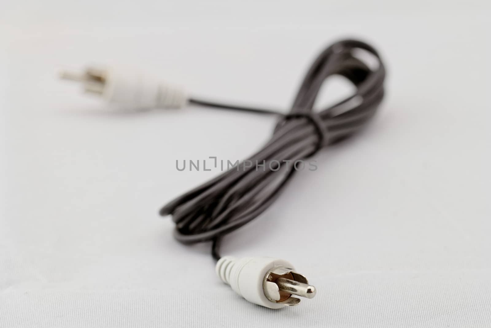 white RCA cable by NagyDodo