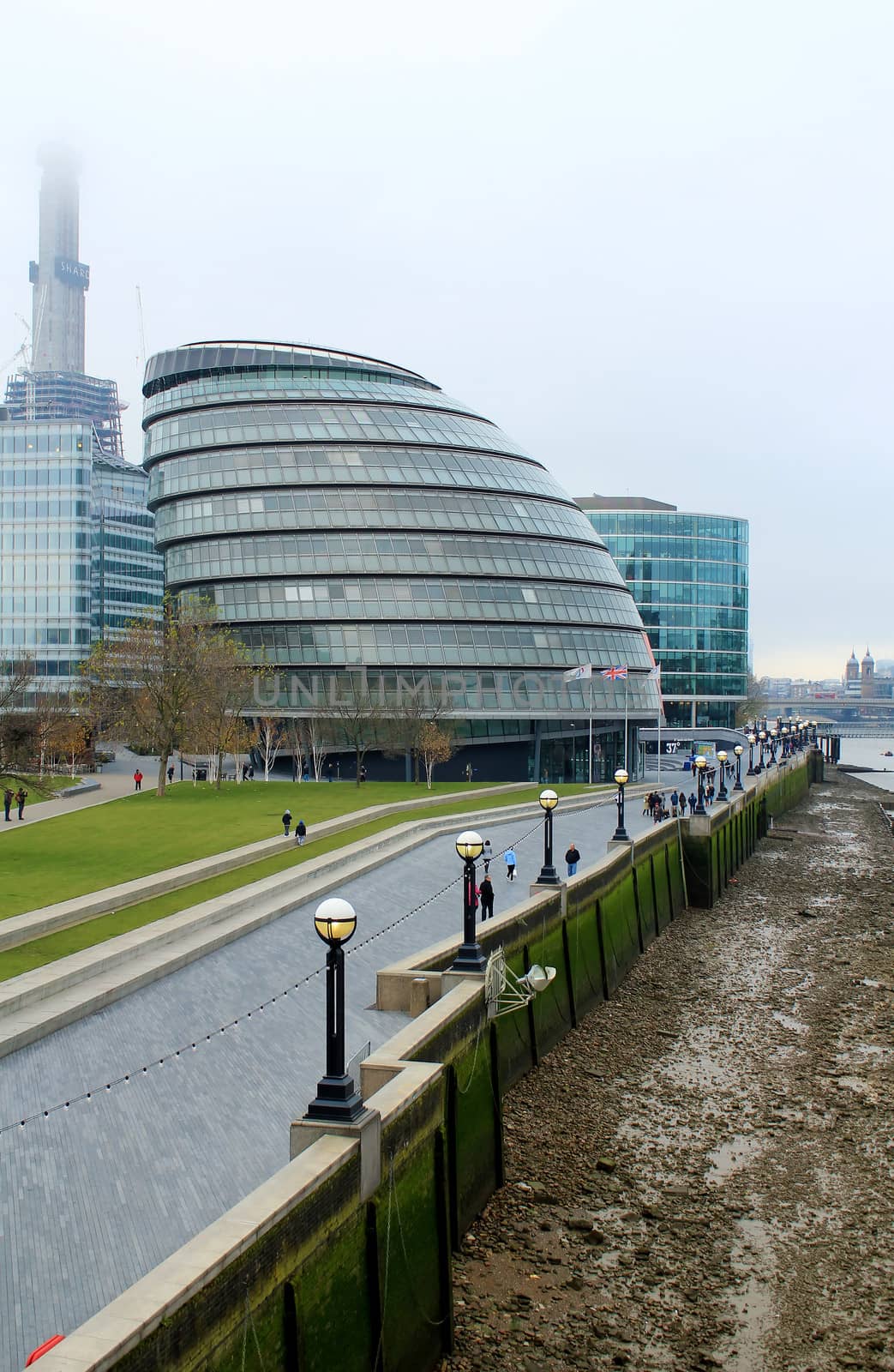 London City Hall Building by ptxgarfield