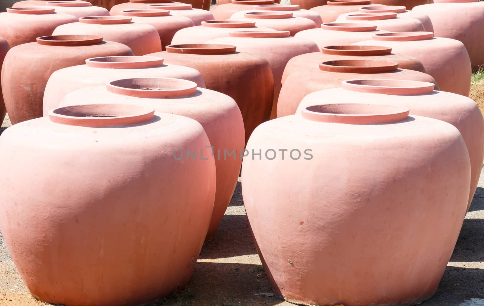 Earthenware jar