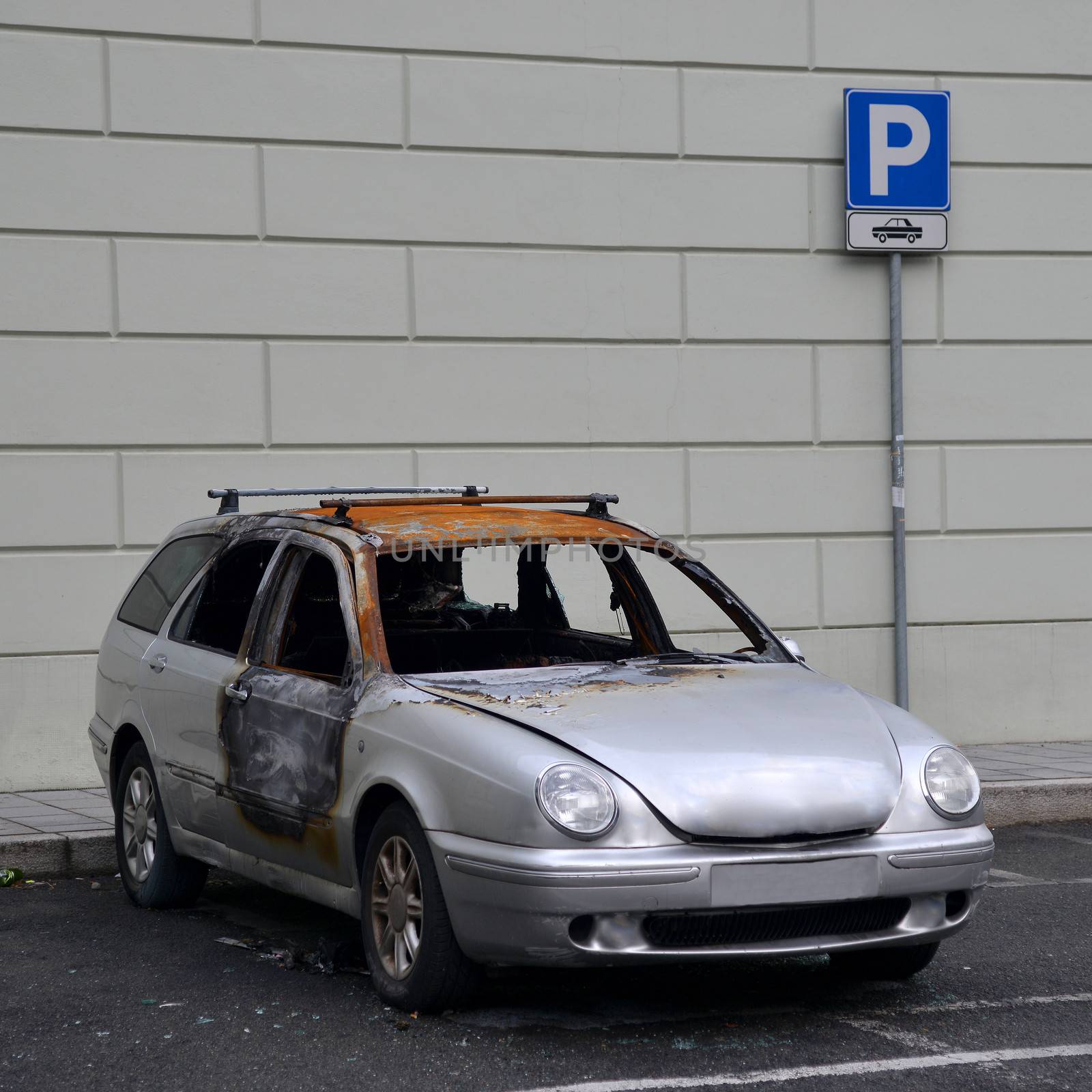 Car burned probably from vandal overnight