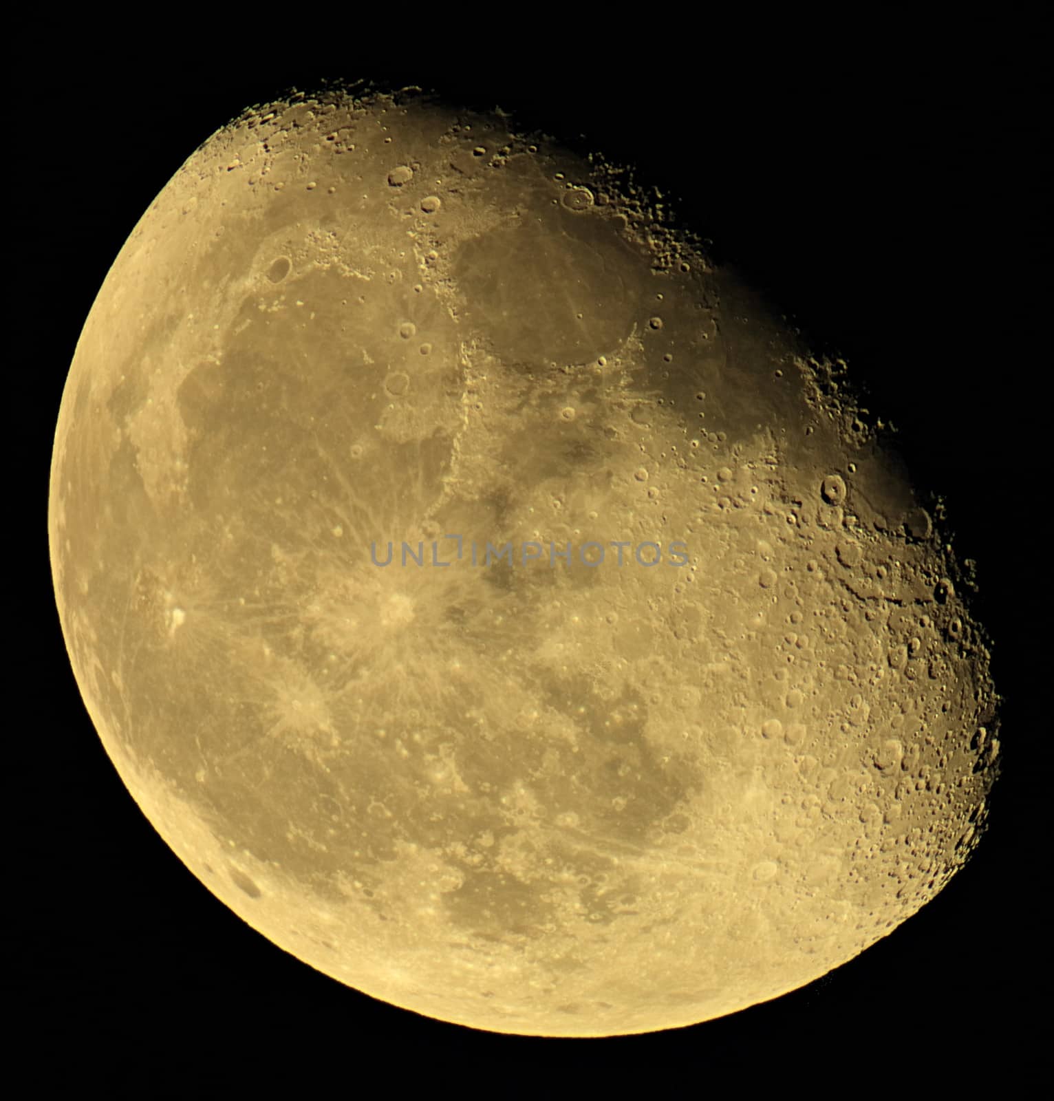 Phase of the moon on a dark sky. Ukraine, Donetsk region 23.10.13