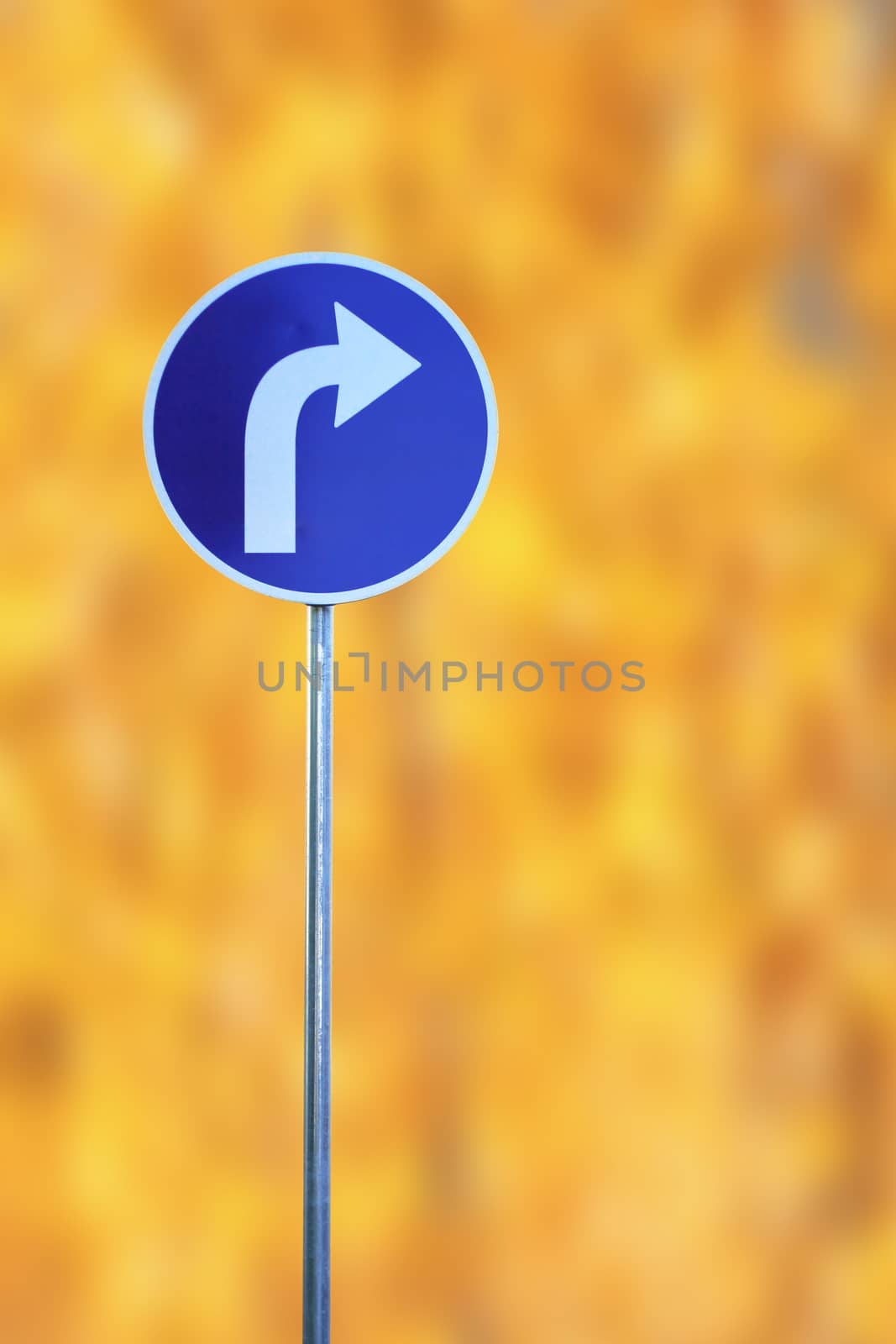 turn right traffic sign by taviphoto