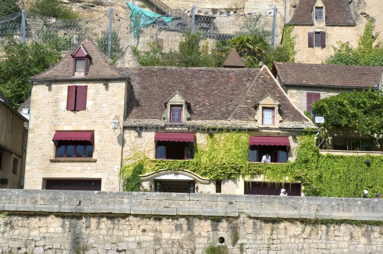 The Roque-Gageac, beautiful French village of the Dordogne, recontruit with the rock that collapsed the cliff.