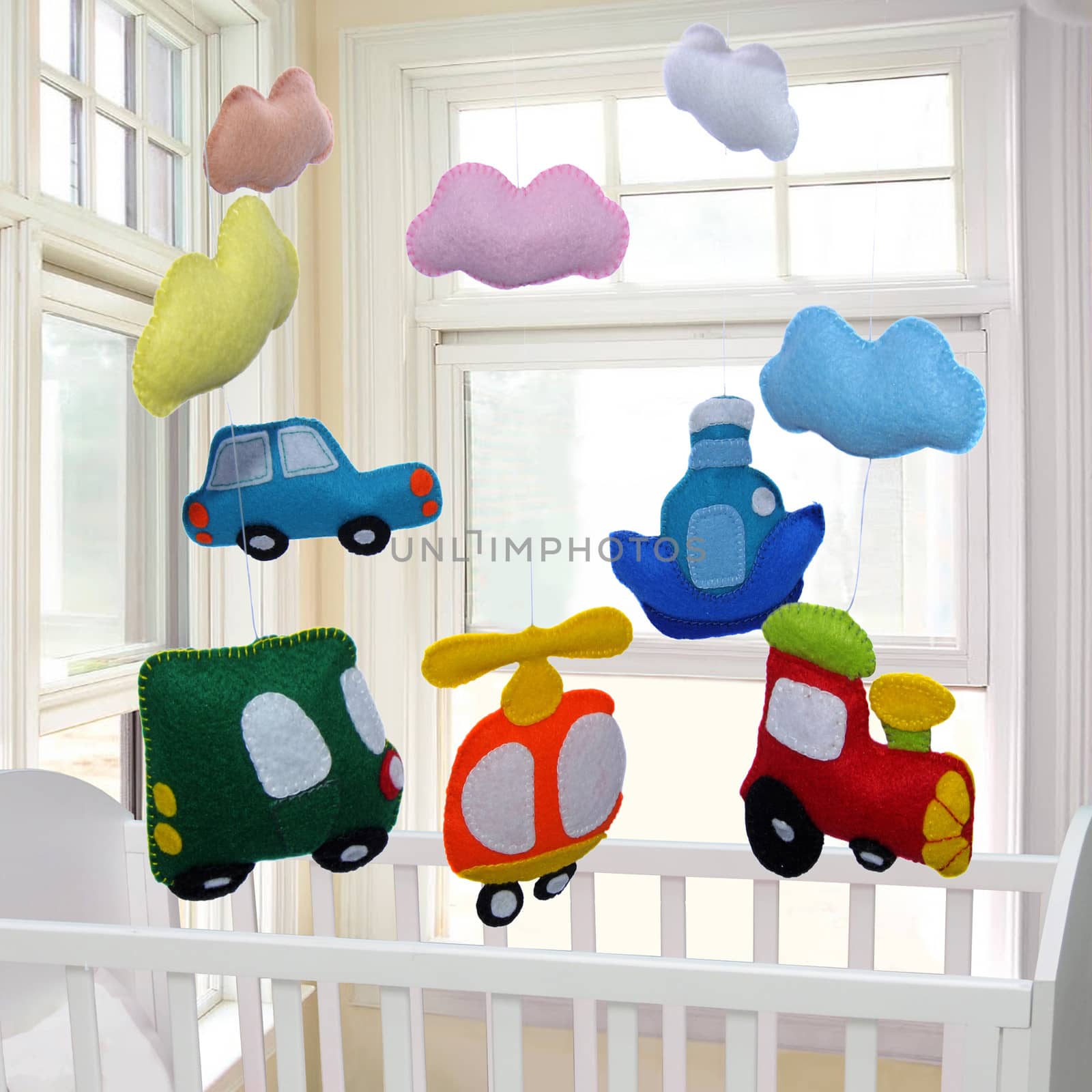 Baby crib mobile