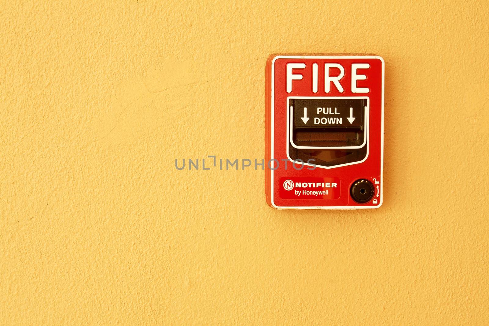 Fire Alarm by janniwet