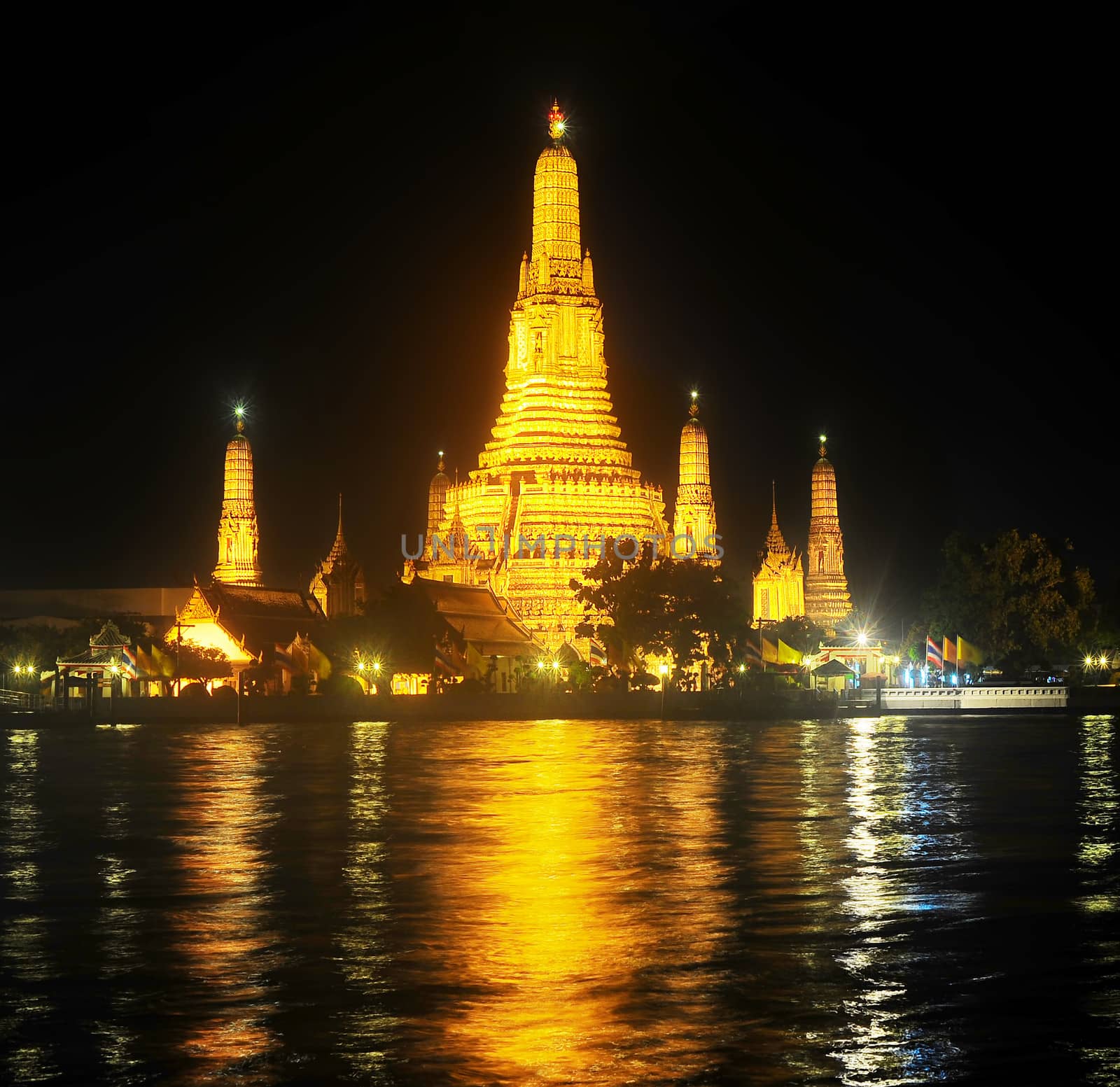 Night view of Wat Arun Temple, Bangkok,  Thailand