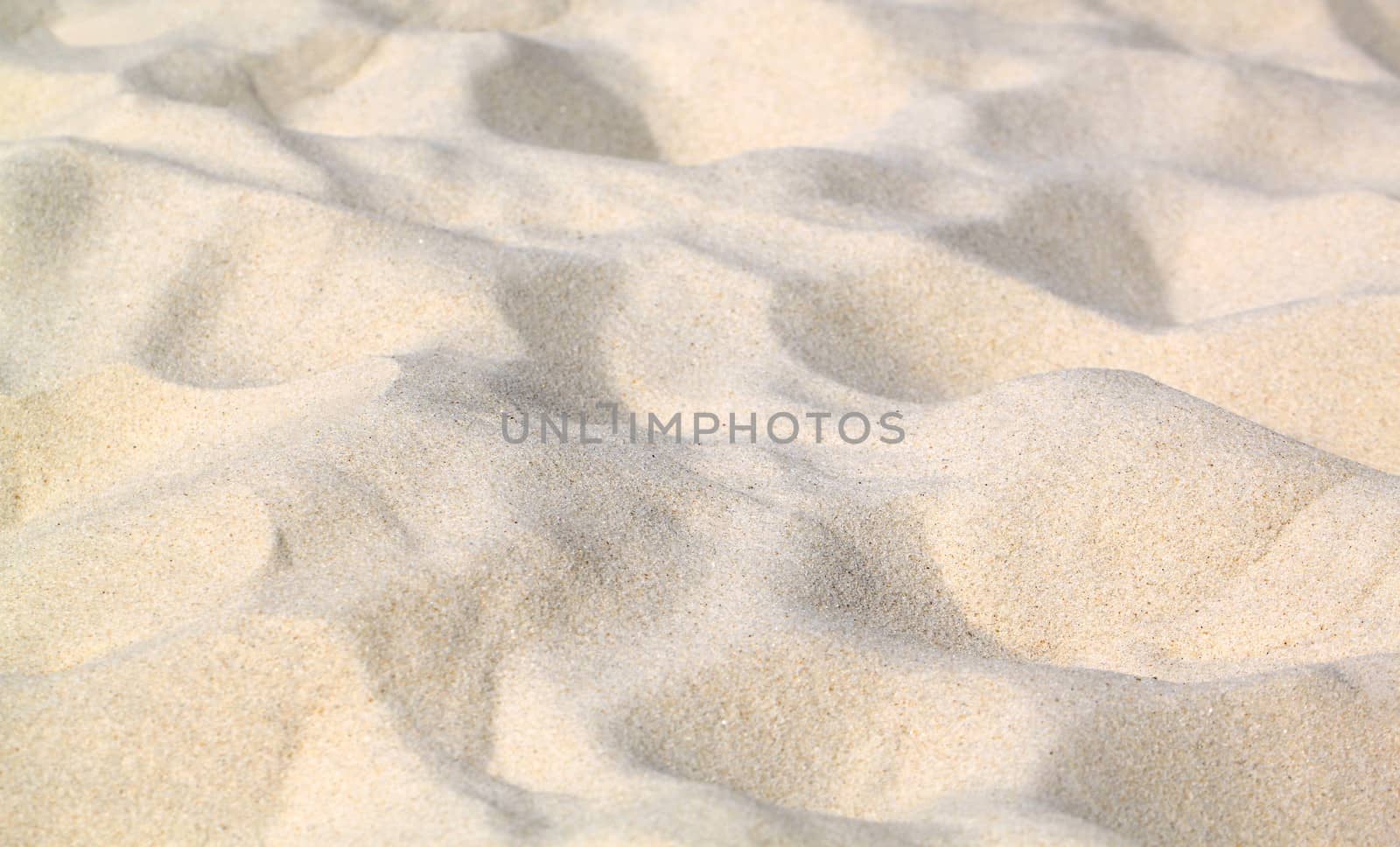 White clean sand for the manufacture and production of glass 