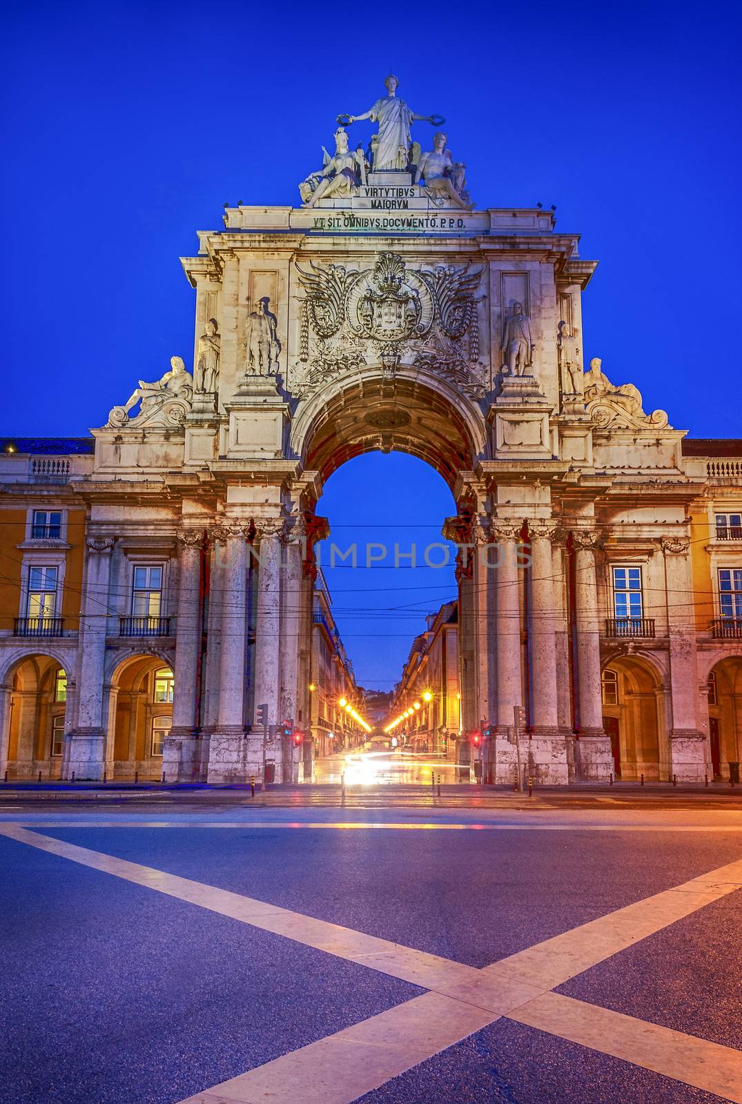 Arch of augusta in lisbon by ventdusud