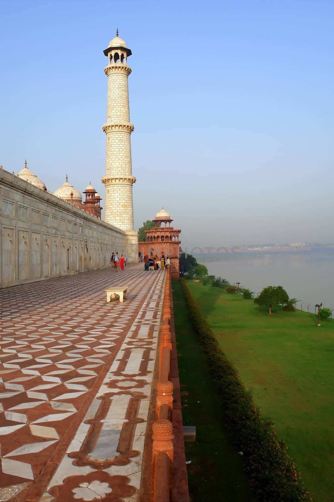 Overview of the Taj Mahal and garden, Agra, India