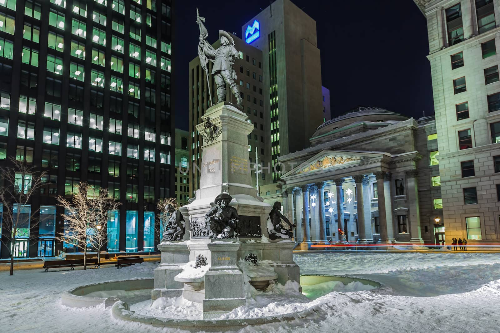 Maisonneuve Monument by petkolophoto